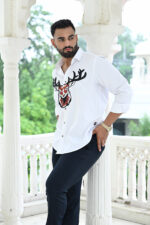 MAJESTIC REINDEER EMBROIDERY - Image 2