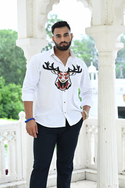 MAJESTIC REINDEER EMBROIDERY