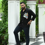 FLORAL FELINE – A GARDEN IN A GAZE